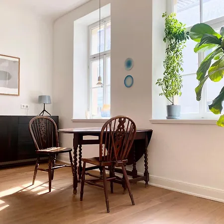 Zehuus Beletage Apartment Cologne