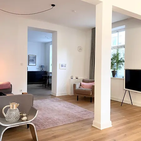 Zehuus Beletage Appartement Keulen